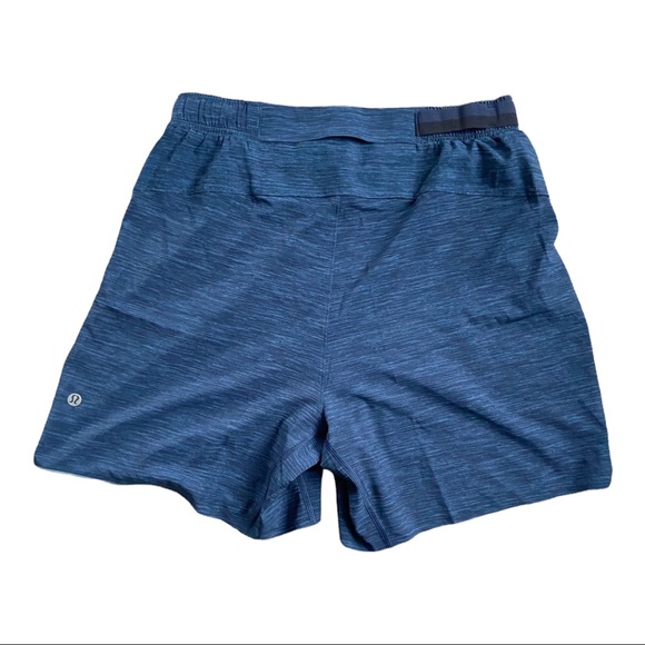 Lululemon shorts liner less - Picture 2 of 4